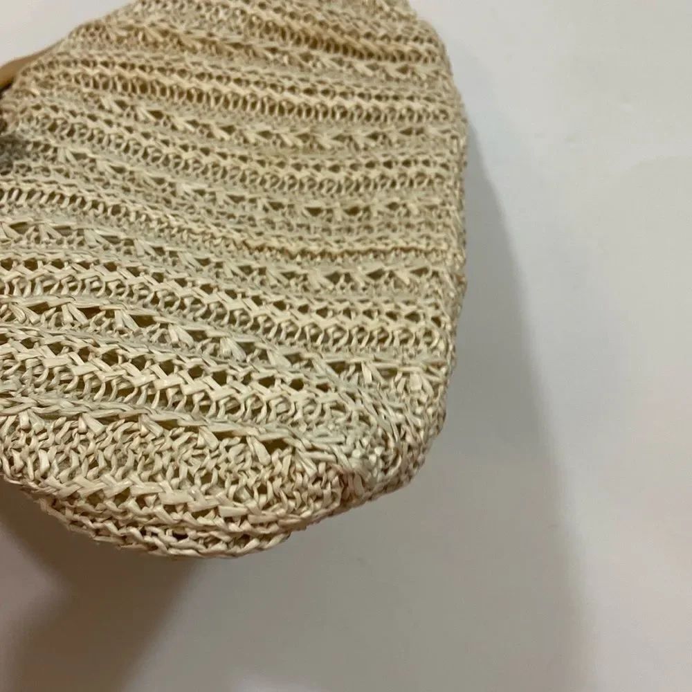 Vintage Woven Handbag - Picture 15 of 16